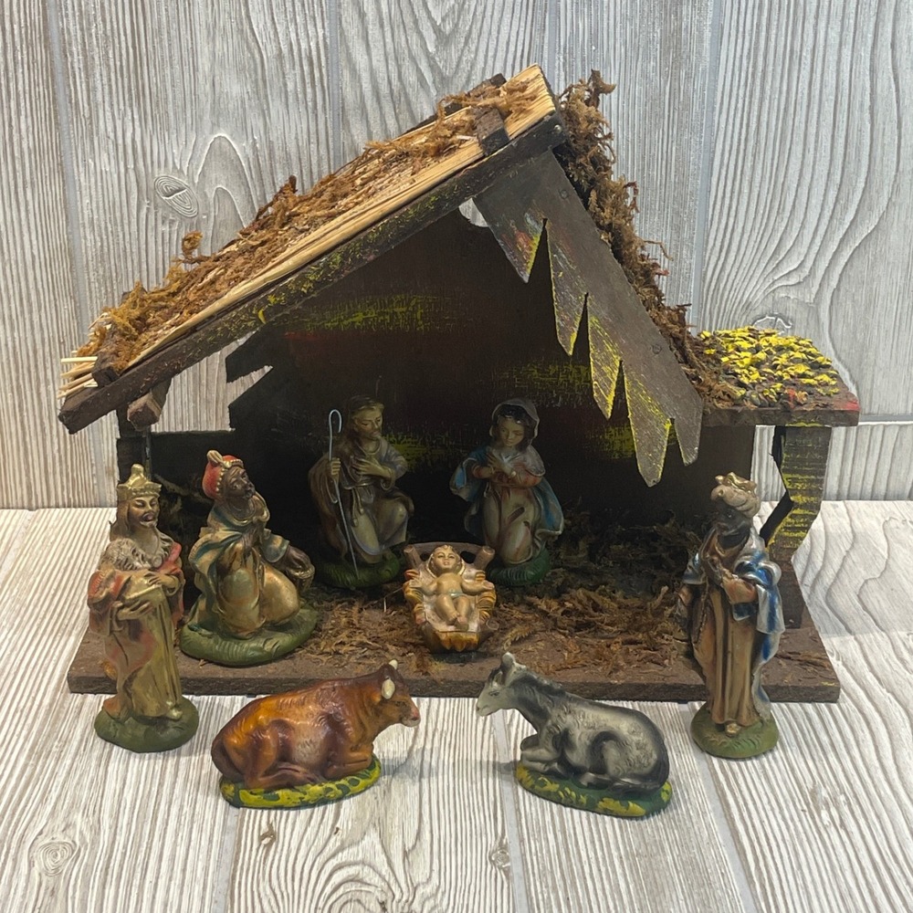 Vintage Nativity Set 9 Piece Made in Italy Hand Painted Figures Wooden Stable